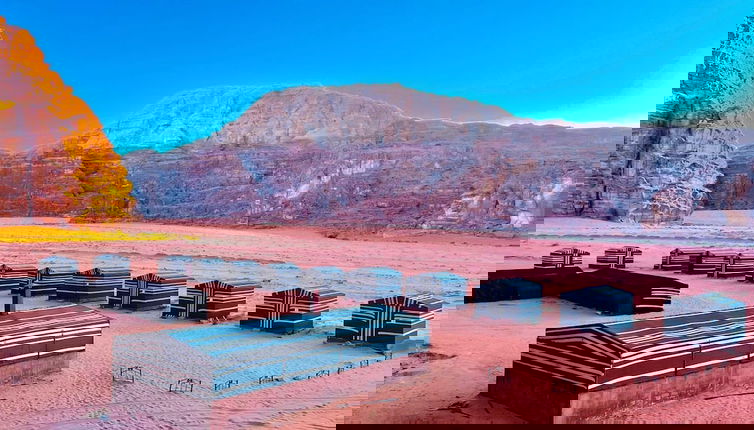 Foto 1 - Wadi Rum Hikes & Camp
