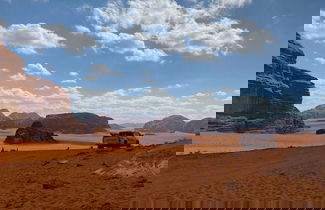 Foto 2 - Wadi Rum Hikes & Camp