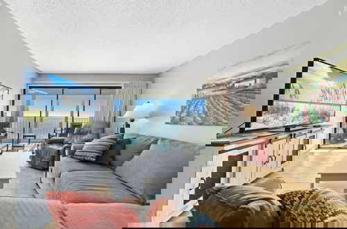 Foto 4 - Edgewater 82- Floor to Ceiling Glass Doors