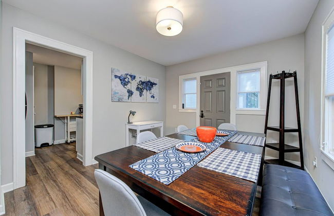 Chic Spacious Downtown Retreat - Foto 18