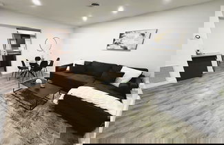 Photo 2 - BnB Hyperion Spacious 2b1b Getaway Near Beach