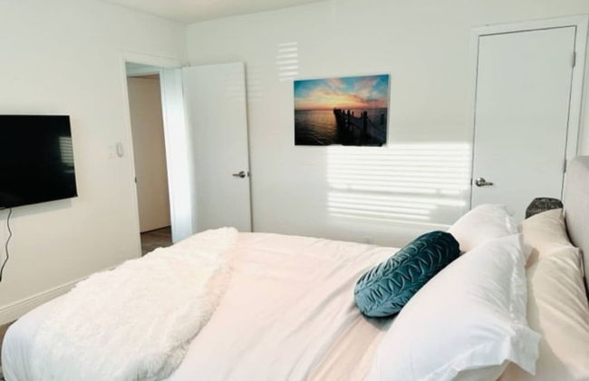 BnB Hyperion Spacious 2b1b Getaway Near Beach - Foto 24