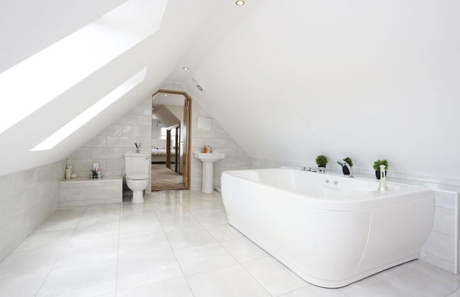 JOIVY Greenknowes Farmhouse Retreat 7 Bed With Hot Tub And Bar - Foto 35