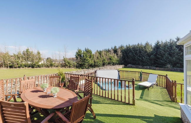 JOIVY Greenknowes Farmhouse Retreat 7 Bed With Hot Tub And Bar - Foto 47