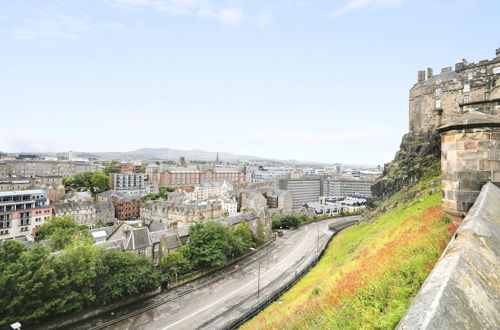 Photo 28 - Altido Bright 2Br Apt W/ Stunning View, Next To Edinburgh Castle