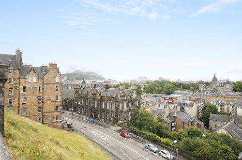 Photo 31 - JOIVY Bright 2Br Apt W/ Stunning View, Next To Edinburgh Castle