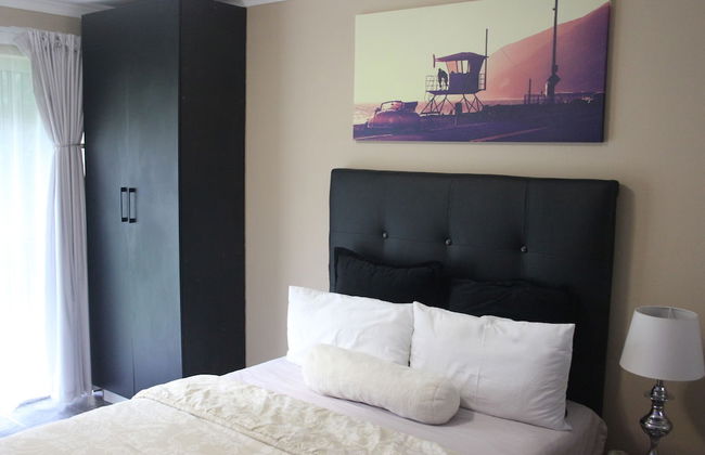 Chic & Serene 1-Bed Haven in Roodepoort - Foto 14