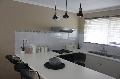Photo 23 - Chic & Serene 1-Bed Haven in Roodepoort