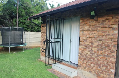Foto 42 - Chic & Serene 1-Bed Haven in Roodepoort