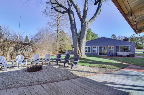 Foto 11 - Modern Buckeye Lake Retreat: Game Room & Fire Pit