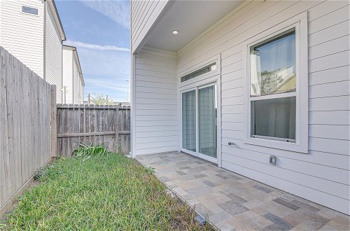 Photo 9 - Centrally Located Home ~ 1 Mi to Toyota Center