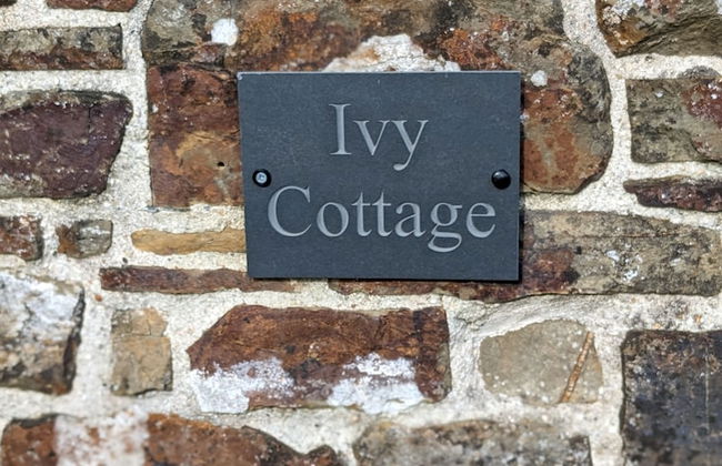 Elegant and Secluded 1-bed Cottage Near Bideford - Photo 1