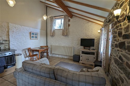 Foto 6 - Elegant and Secluded 1-bed Cottage Near Bideford