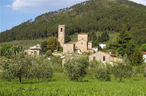 Foto 17 - Adorable Tuscan Cottage With Beautiful Garden Just Outside Lucca, Sleeps 2