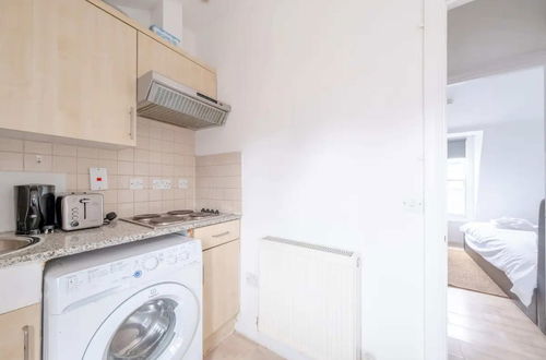 Photo 6 - Central & Compact 1BD - 5min Walk to Paddington