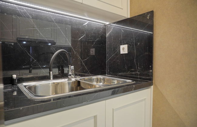 Best Spacious And Nice 3Br At 28Th Floor Casa Grande Apartment - Photo 10