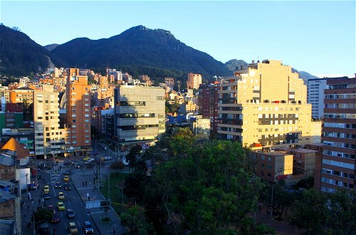 Photo 37 - ApartaSuite Spa Work Bogota