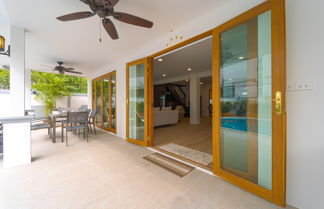 Photo 2 - 5 Bedroom Pool Villa In City Center- BV1