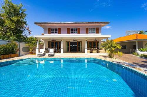 Photo 1 - 5 Bedroom Pool Villa In City Center- BV1