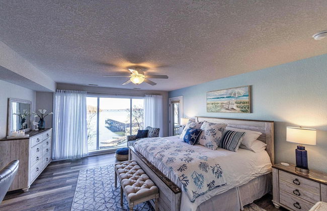 Lazy L at the Lake Chic 3 BDR Condo w/ Boat Slip - Foto 1