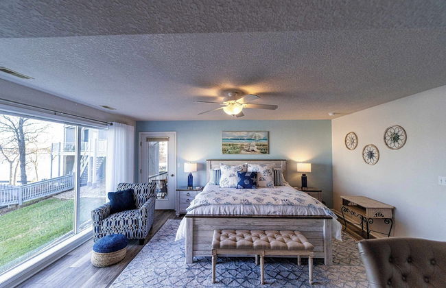 Lazy L at the Lake Chic 3 BDR Condo w/ Boat Slip - Foto 4
