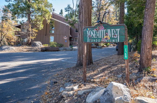 Photo 29 - Eagles Nest Amazing Loft Condo in Yosemite West