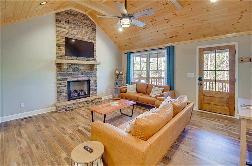 Foto 19 - Modern Ellijay Cabin Rental w/ Outdoor Fireplace