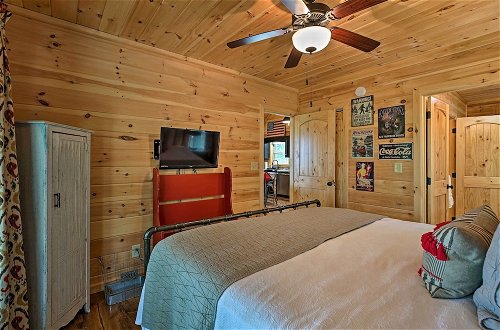 Foto 27 - A Sunset Dream' - Upscale Blue Ridge Cabin