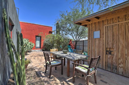 Foto 10 - Cozy Tucson Home w/ Shared Yard, 1 Mi to Dtwn
