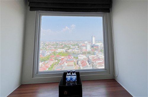 Foto 11 - Modern And Best Deal Studio Vida View Makassar Apartment