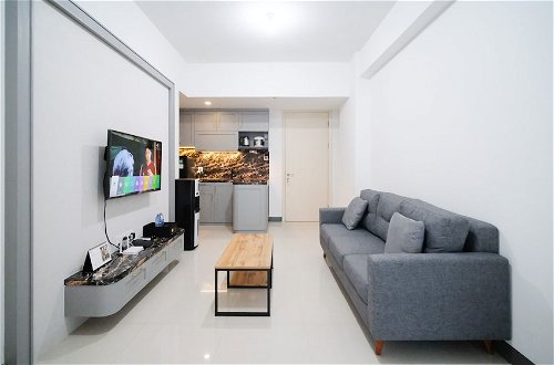 Photo 14 - Compact And Homey 2Br At Benson Supermall Mansion Apartment