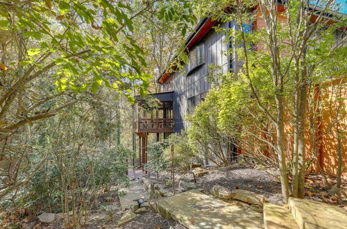 Photo 19 - Luxe Midcentury Home in Buckhead w/ Hot Tub & Deck