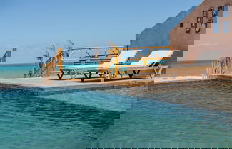 Photo 1 - Carlore Hotel