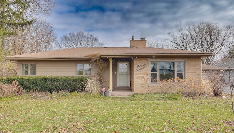 Photo 1 - Cozy Lisle Home w/ Fenced Backyard: Pets Welcome