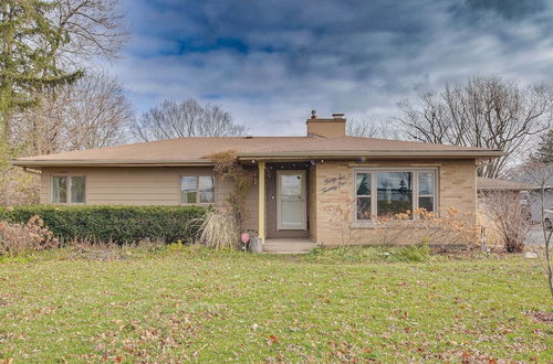 Photo 1 - Cozy Lisle Home w/ Fenced Backyard: Pets Welcome