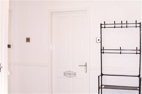 Photo 27 - Stunning 3 Bedrooms Flat in Harlow