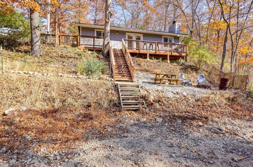 Photo 11 - Sunrise Beach Vacation Rental w/ Private Boat Dock