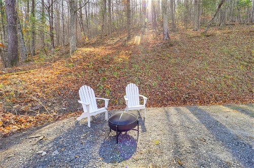 Photo 24 - Peaceful Spruce Pine Cabin w/ Fire Pit