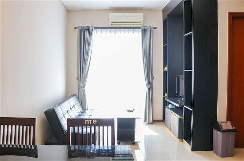 Foto 14 - Full Furnished With Comfort Design 2Br Apartment At Thamrin Residence