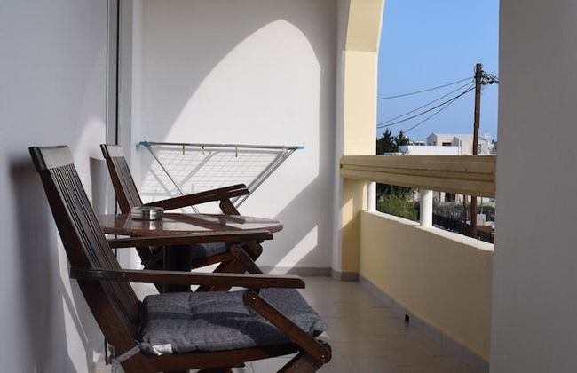 Lefteris Spacious APT Near Ialysos Beach - Photo 12