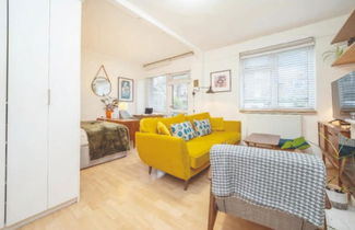 Photo 1 - Pet Friendly 1bed Studio With Free Parking