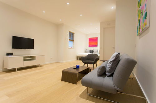 Photo 13 - NoHo 132 Serviced Apartments by Concept Apartments