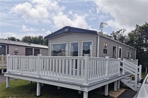 Photo 1 - Captivating 2-bed 2021 Caravan in Isle of Wight