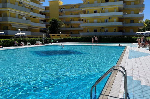 Foto 1 - flat in Wonderful Resort With Swimming Pools