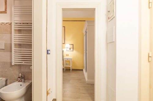 Photo 21 - fabulous Apartment in the Historic Center of Florence