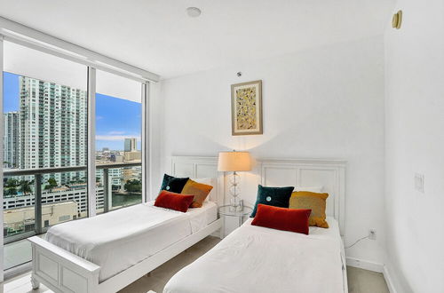 Photo 12 - LUXURY W HOTEL BRICKELL 2BD