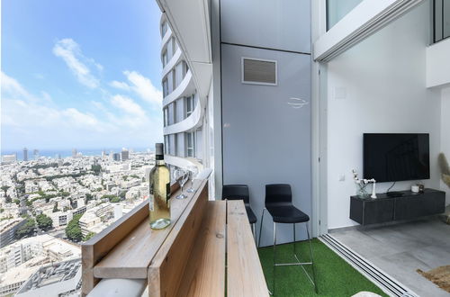 Photo 9 - Luxe Apt in Top Tel Aviv Neighborhood