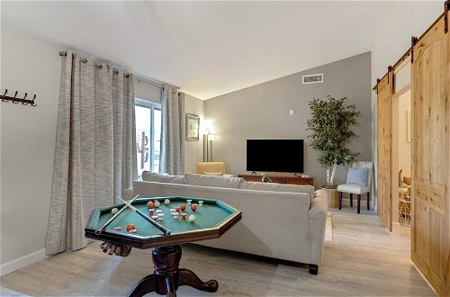 Photo 16 - Modern and Stylish Remodeled 4 Bdrm w/ HTD Pool