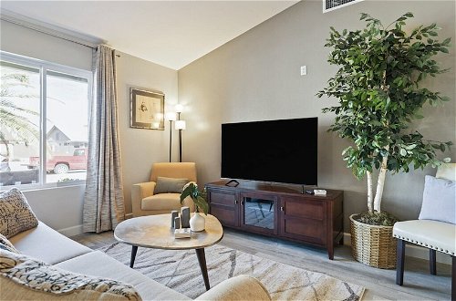 Photo 52 - Modern and Stylish Remodeled 4 Bdrm w/ HTD Pool