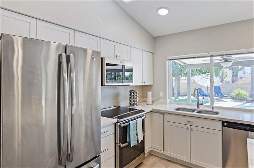 Photo 46 - Modern and Stylish Remodeled 4 Bdrm w/ HTD Pool